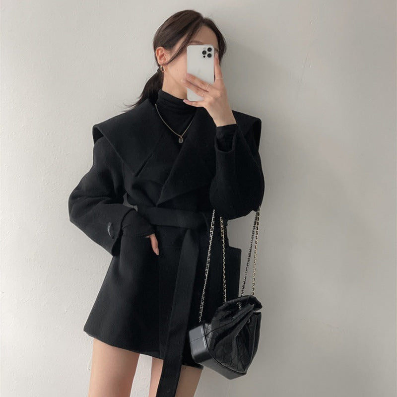 House of Luna | The Vienna Pleated Trench Mini Coat